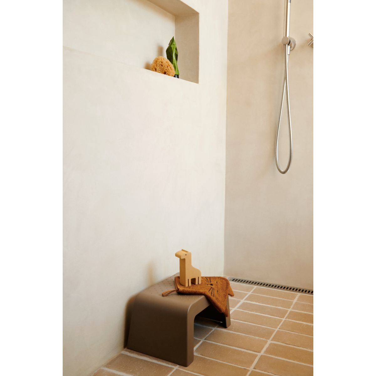 Ulla step stool