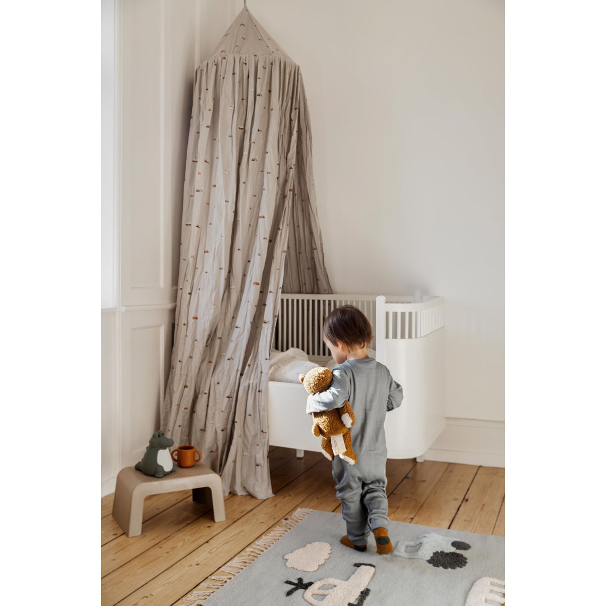 Ulla step stool